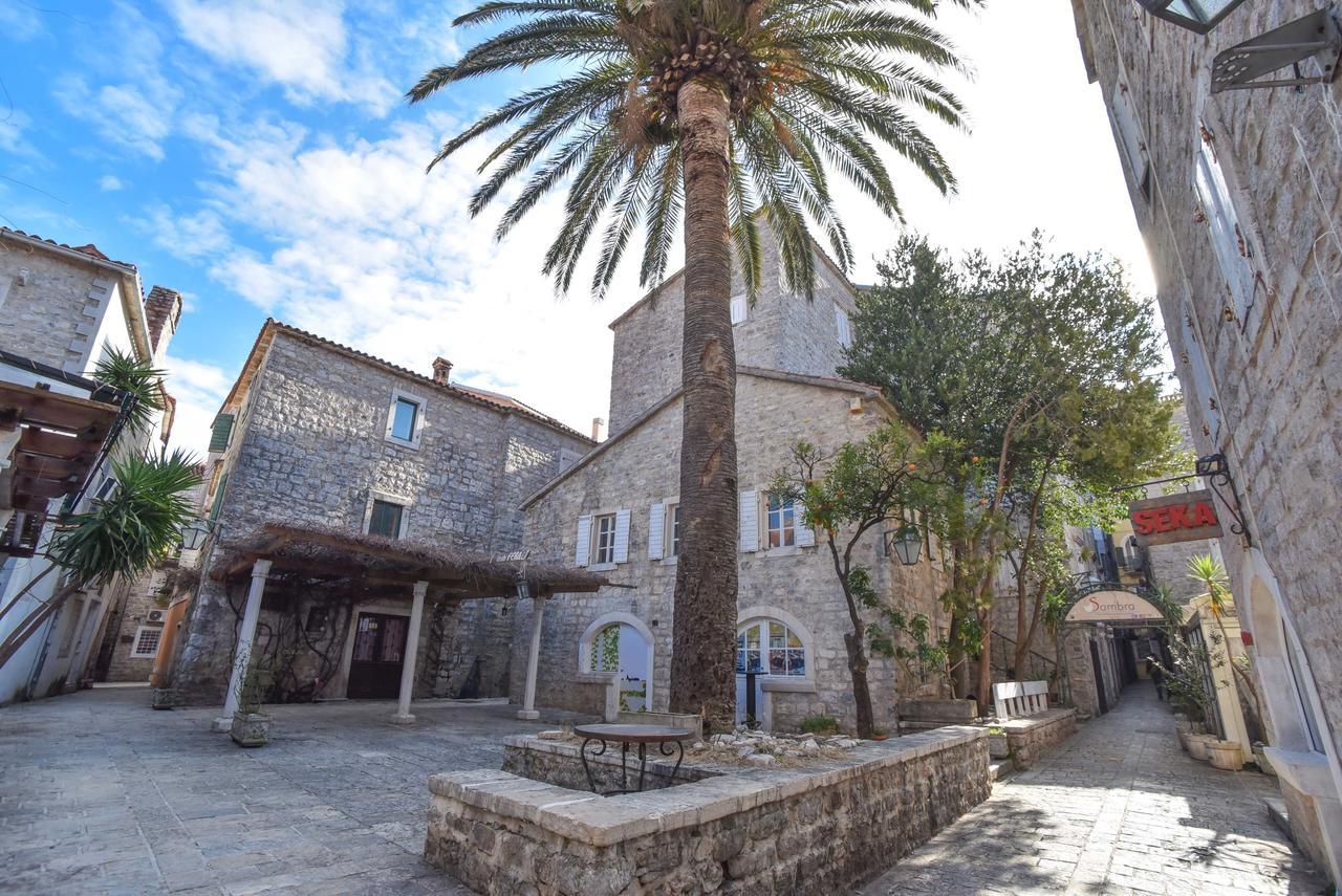 Appartamento Palm Square 1 Old Town Apt Budua Esterno foto