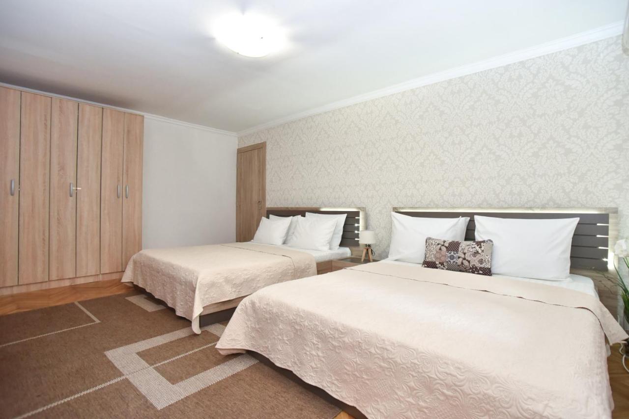 Appartamento Palm Square 1 Old Town Apt Budua Esterno foto